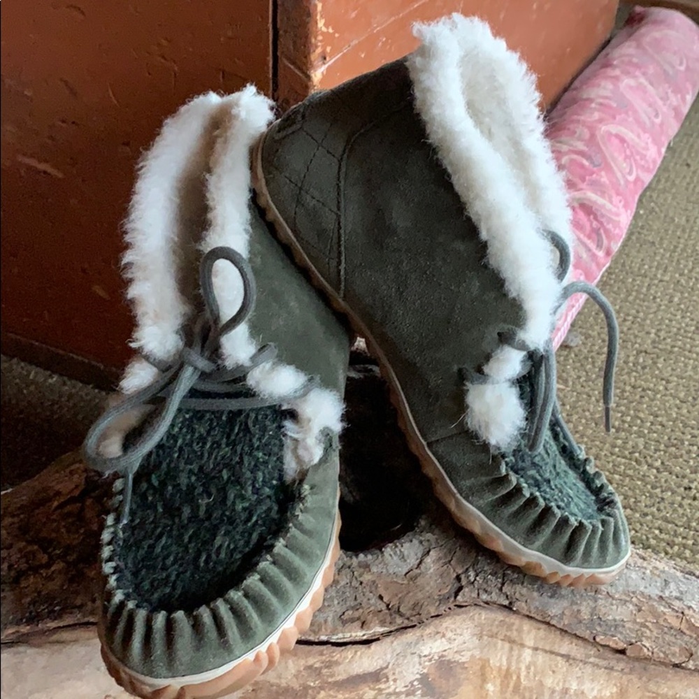 Sorel Moccasin Slipper Boots